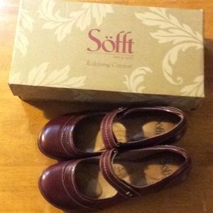 NWB Soffit Leather Mary Jane shoes 8.5M